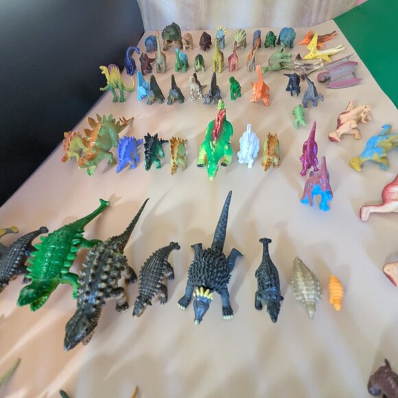 70+ Bundle of Rubber & Plastic Toy Dinosaurs - Picture 16 of 16